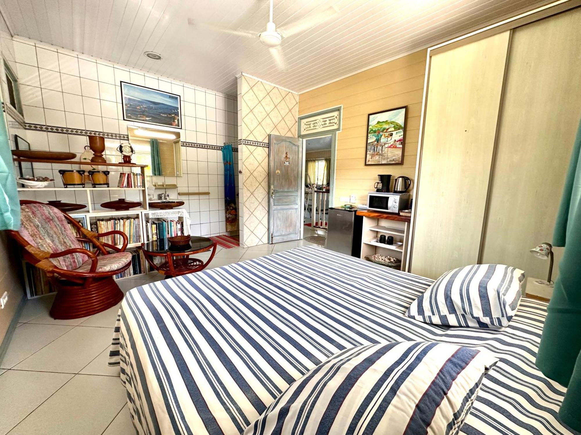 Meri Lodge Huahine « Room Of Marta » Fare Kültér fotó
